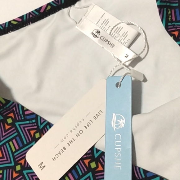 CUPSHE HIGH-WAIST GEOMETRIC BIKINI BOTTOM SIZE MEDIUM NWT - Picture 3 of 5